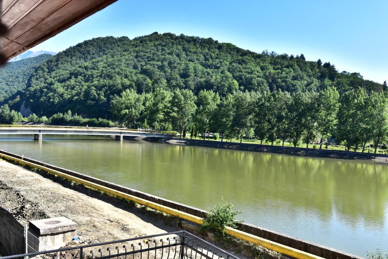 Călimăneşti Hotel Ostrov מראה חיצוני תמונה
