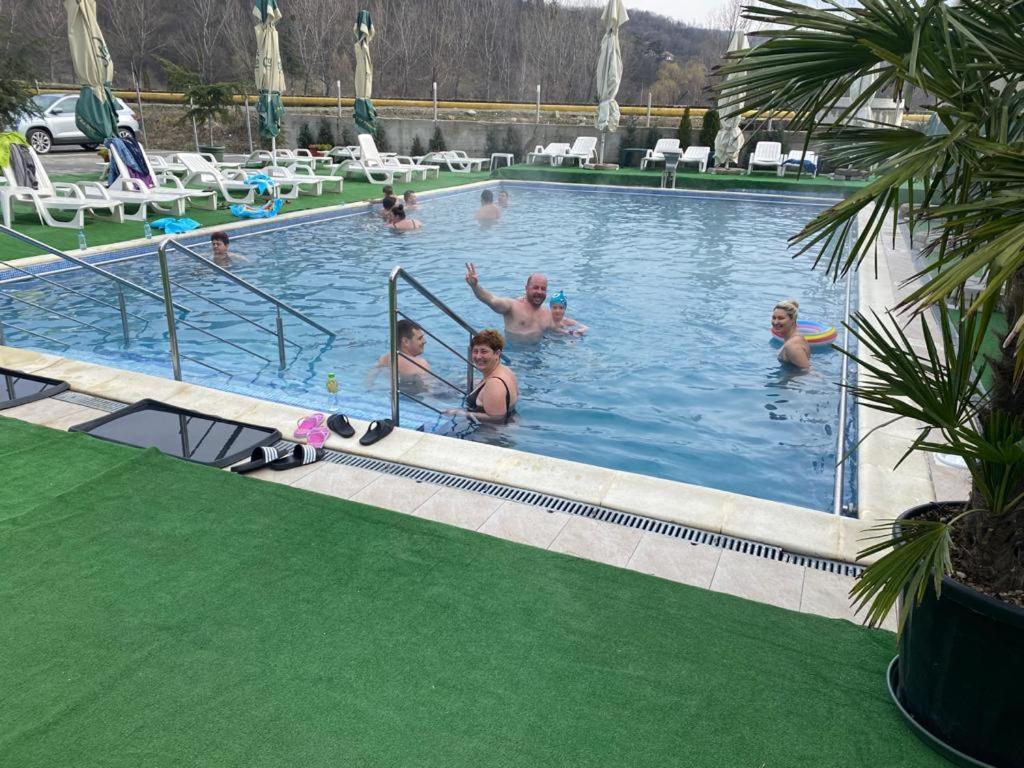 Călimăneşti Hotel Ostrov מראה חיצוני תמונה